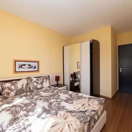 Admiral Amazing Sea View Apartment โกลเดน แซนส์ ภายนอก รูปภาพ
